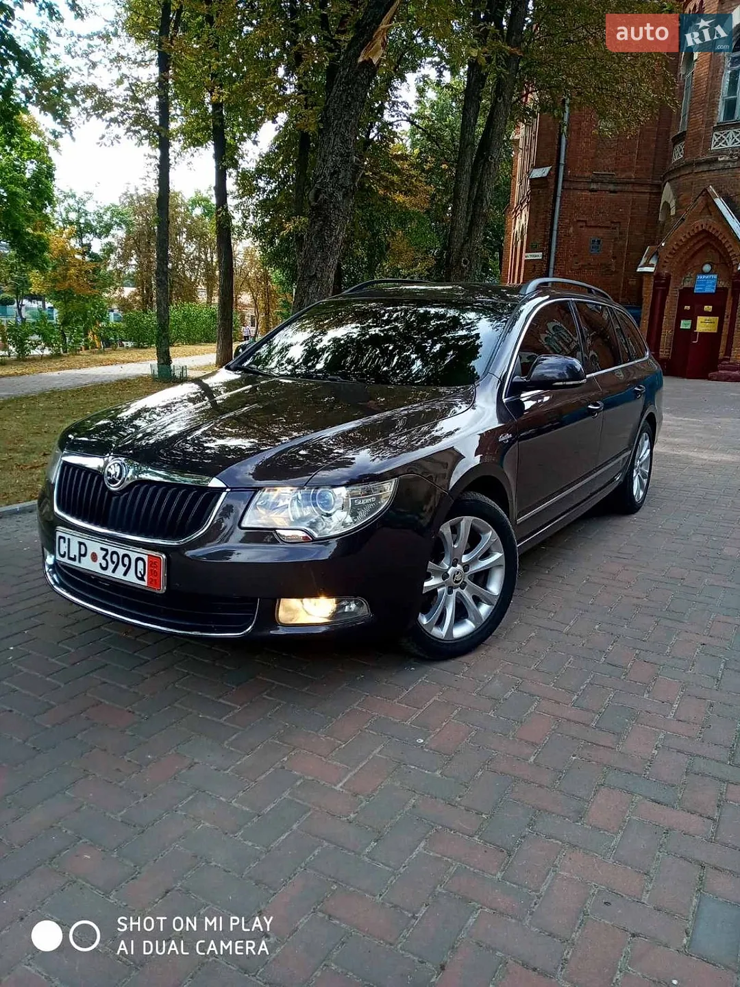 2011 Skoda Superb - фото 1
