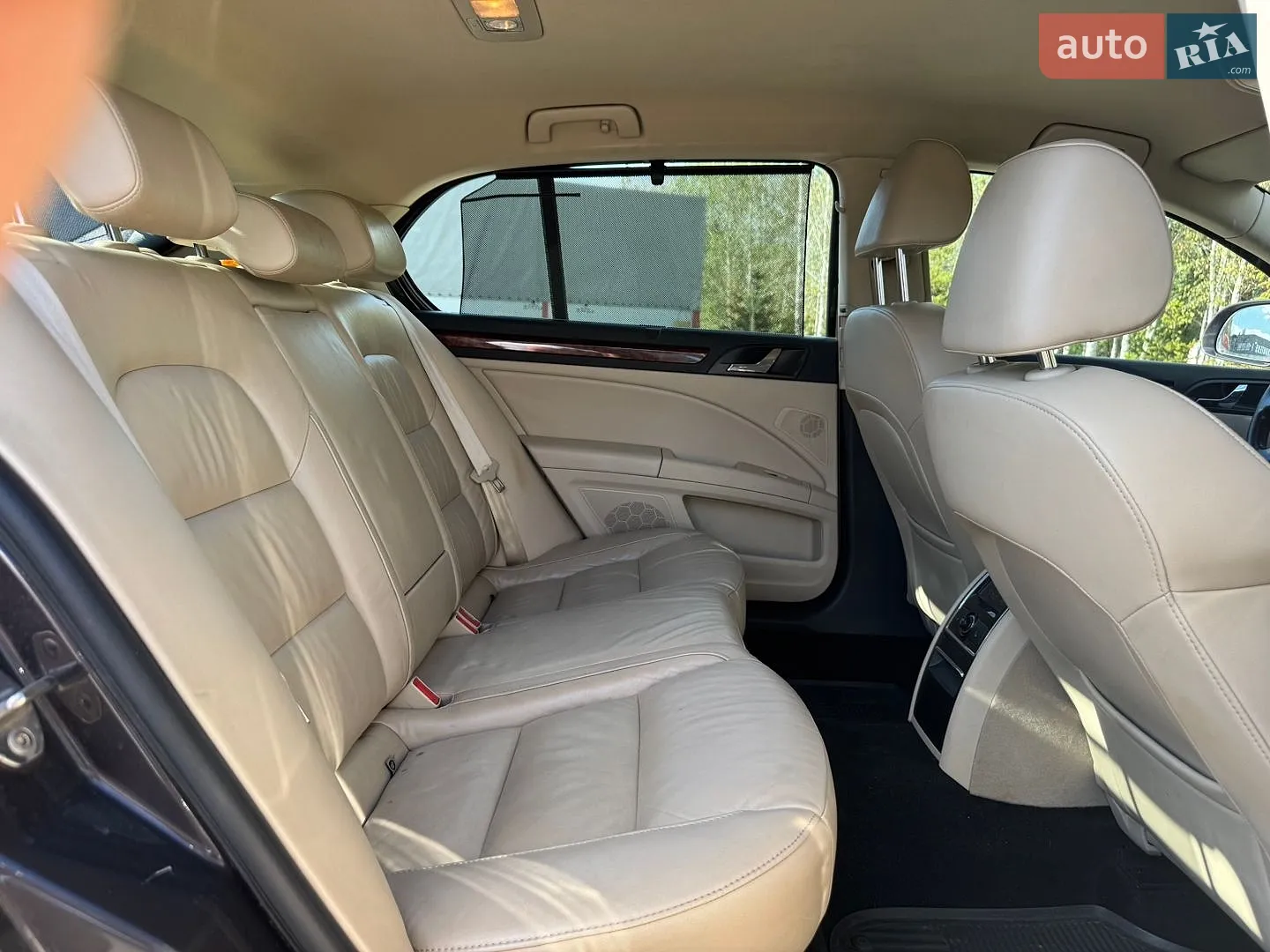 2010 Skoda Superb - мініатюра 9