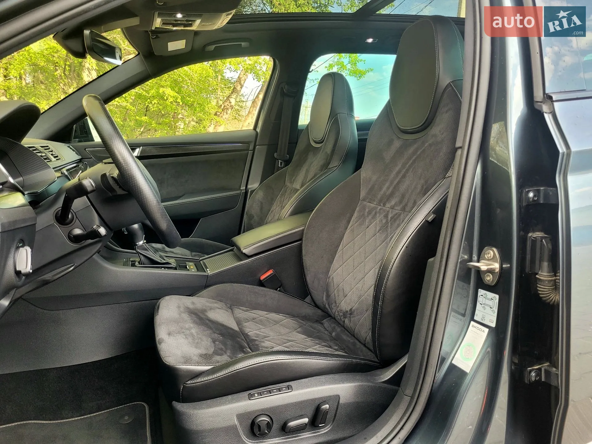 2019 Skoda Superb - мініатюра 25
