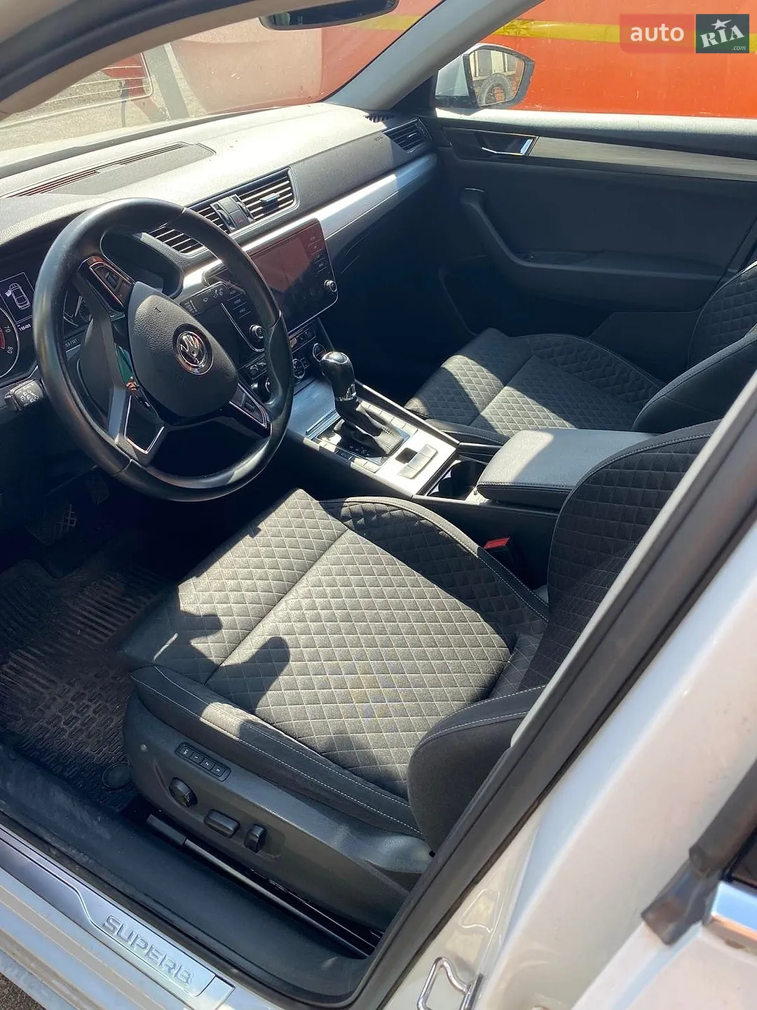 2019 Skoda Superb - мініатюра 13