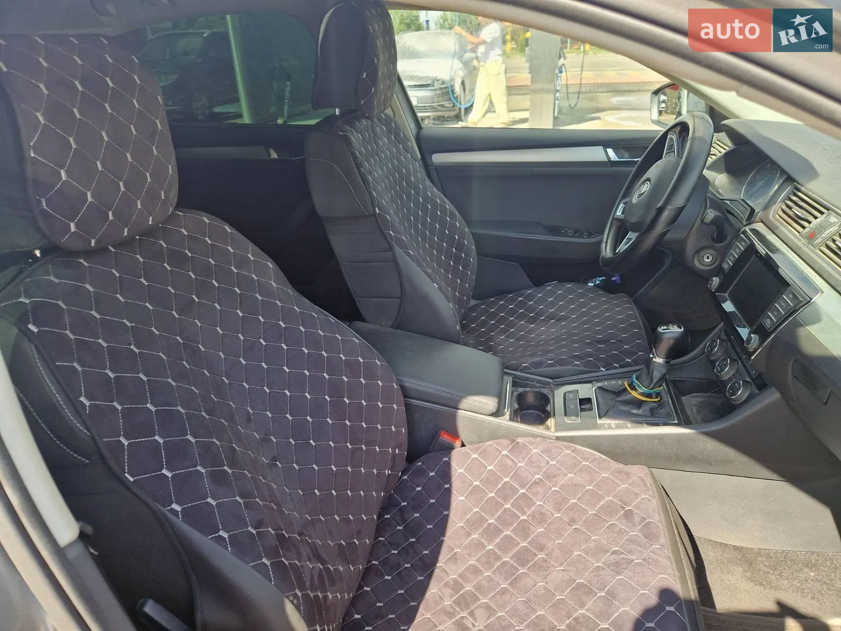 2016 Skoda Superb - мініатюра 8