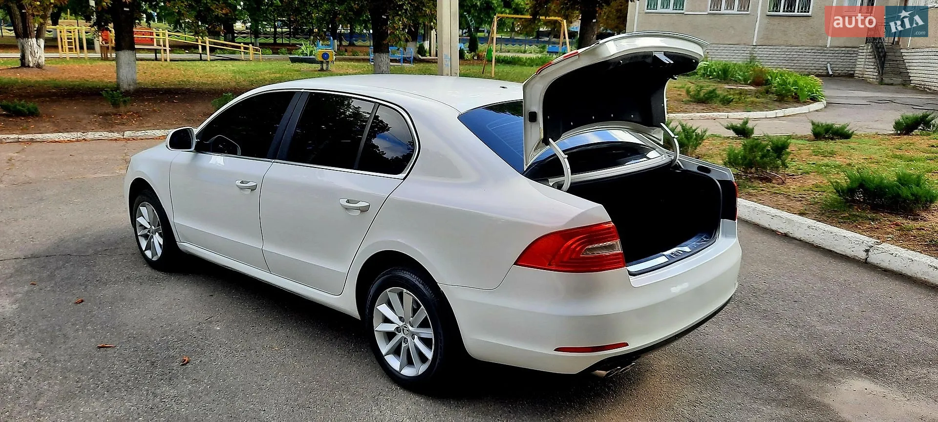 2013 Skoda Superb - мініатюра 10