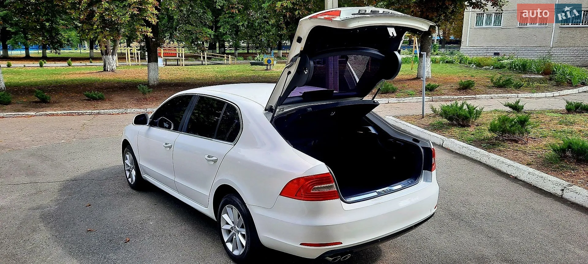 2013 Skoda Superb - мініатюра 13