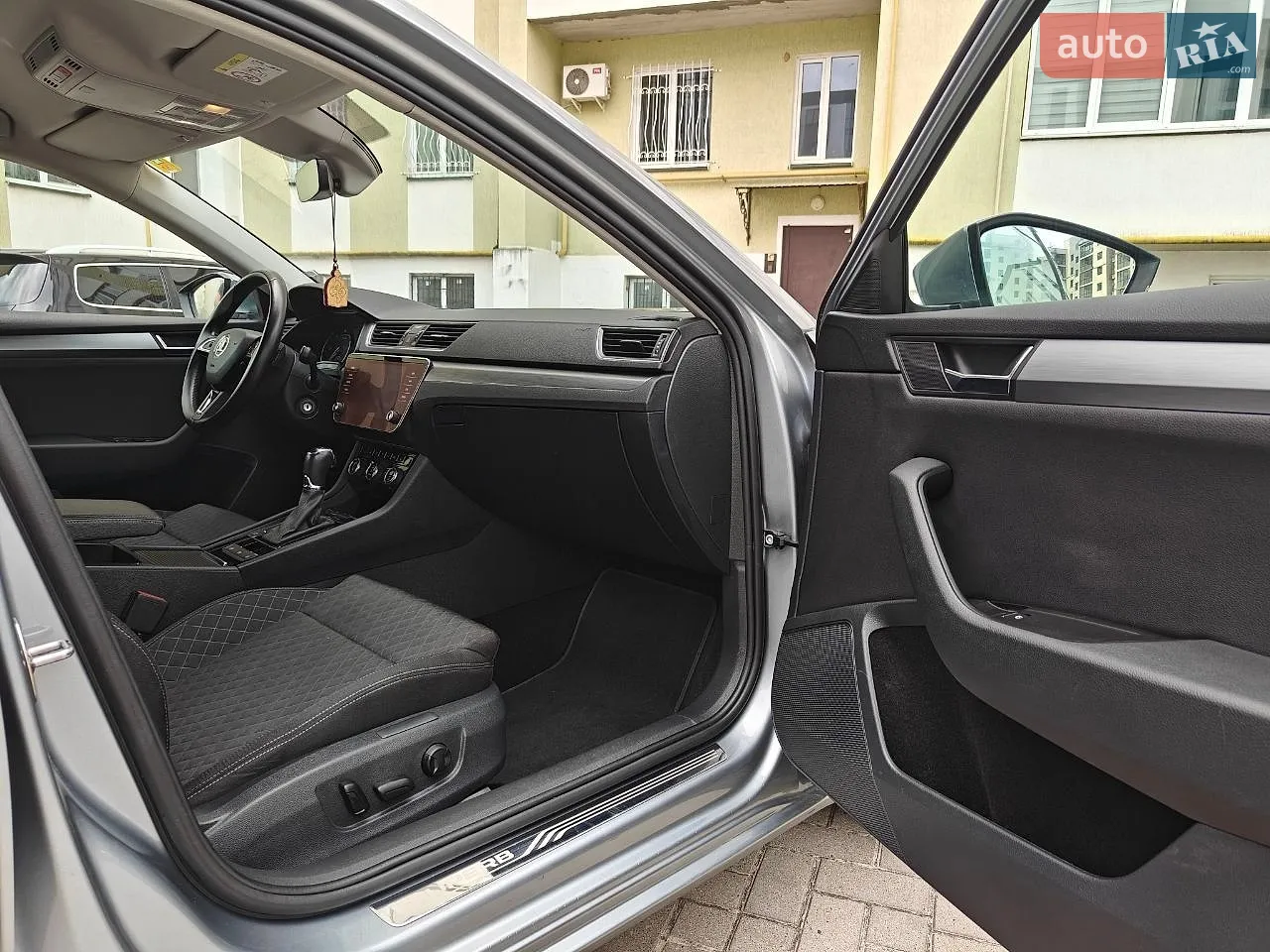 2018 Skoda Superb - мініатюра 18