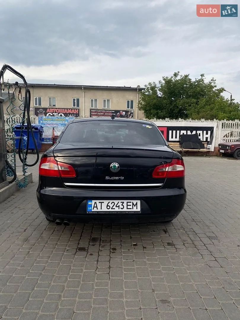 2010 Skoda Superb - мініатюра 4