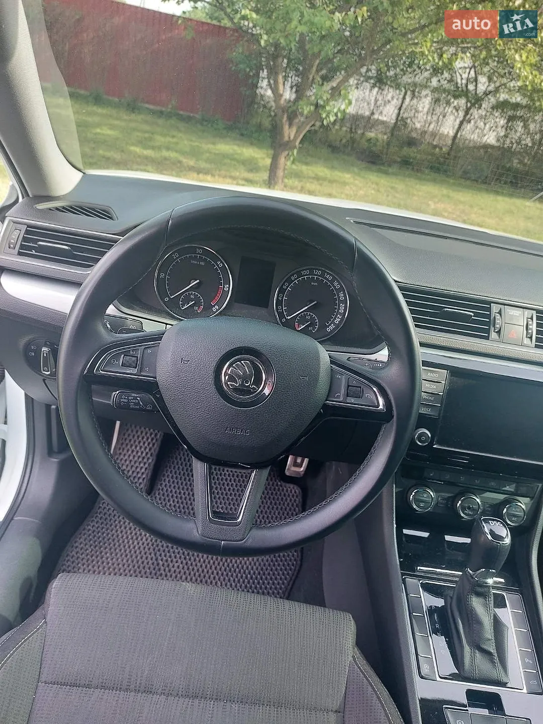 2016 Skoda Superb - мініатюра 16