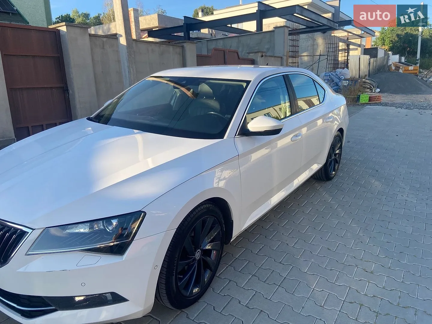 2017 Skoda Superb - мініатюра 23