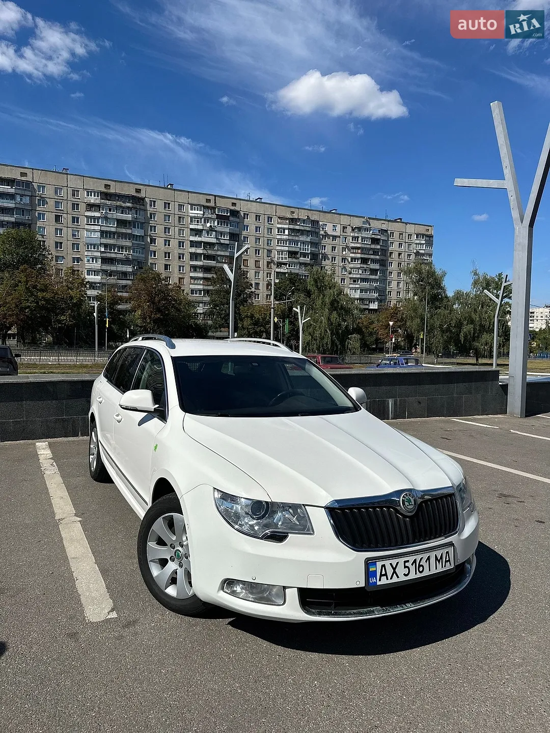 2012 Skoda Superb - мініатюра 8