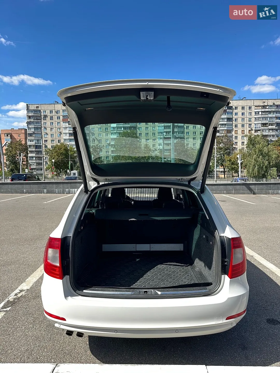 2012 Skoda Superb - мініатюра 11