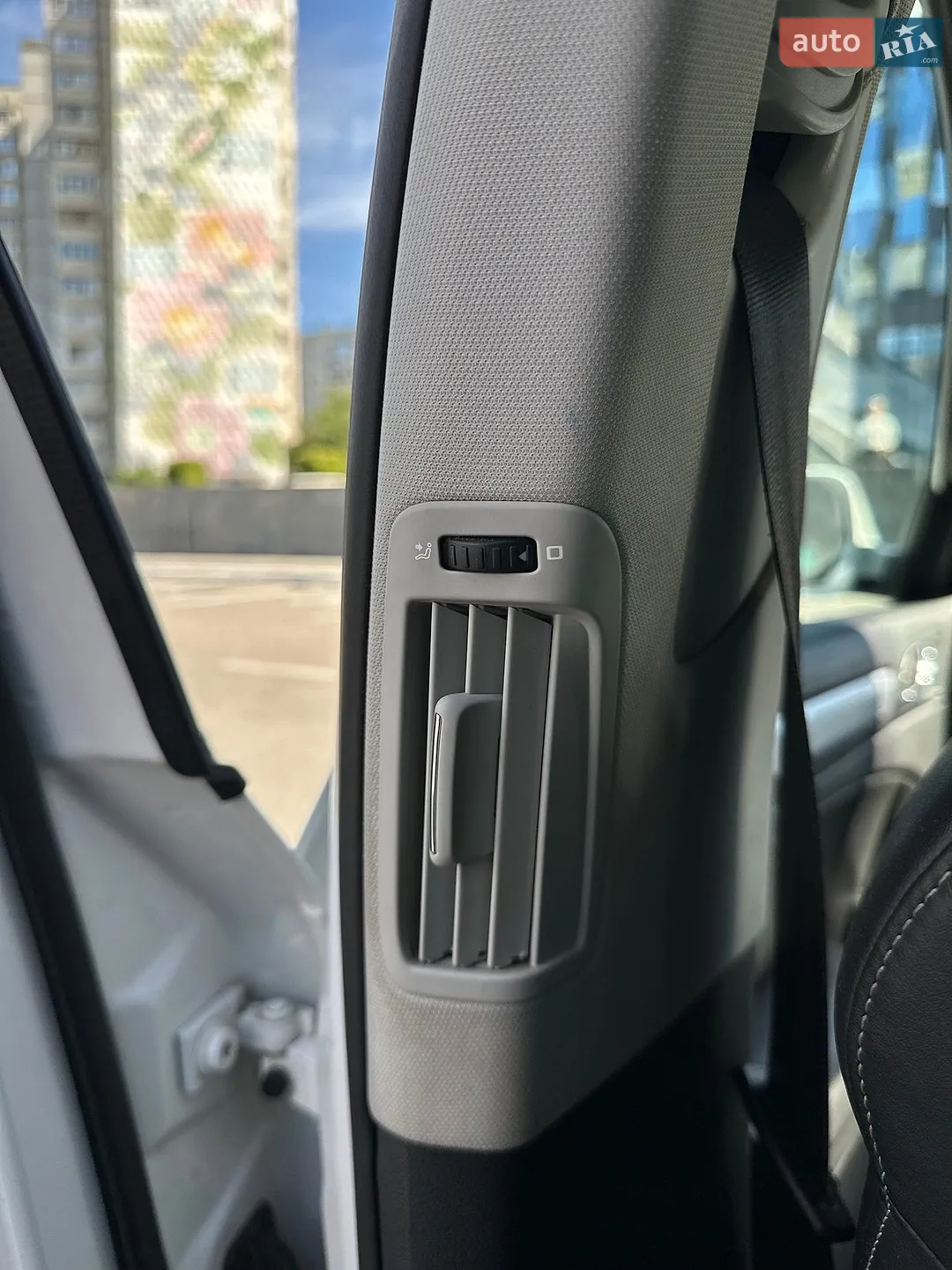 2012 Skoda Superb - мініатюра 75