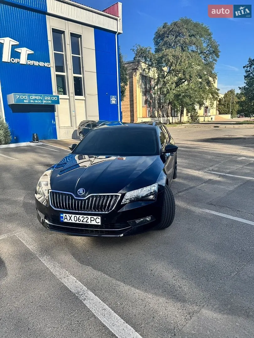 2019 Skoda Superb - мініатюра 19