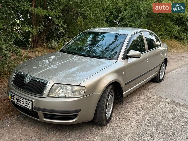 Skoda Superb 2003