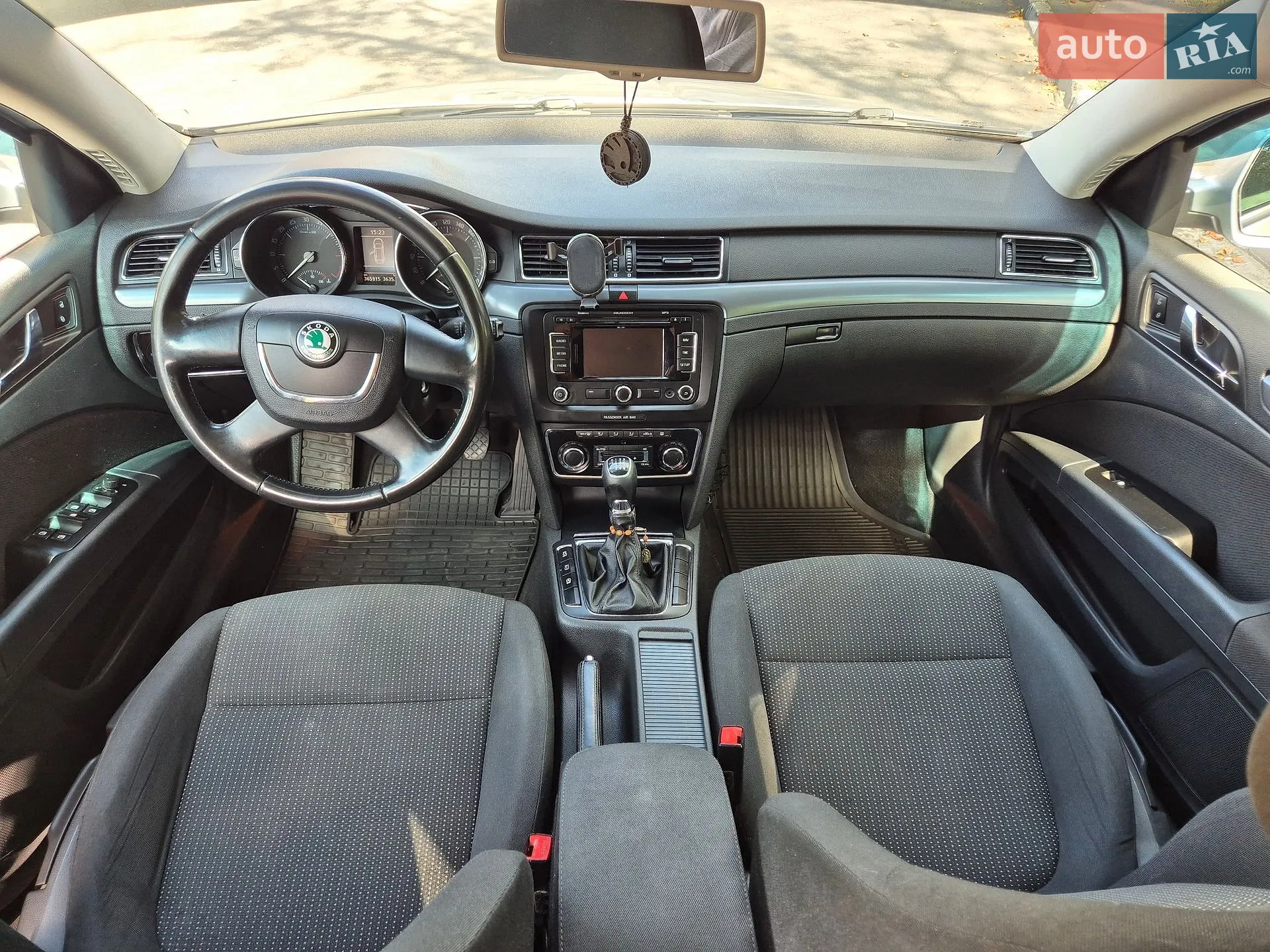 2013 Skoda Superb - мініатюра 3