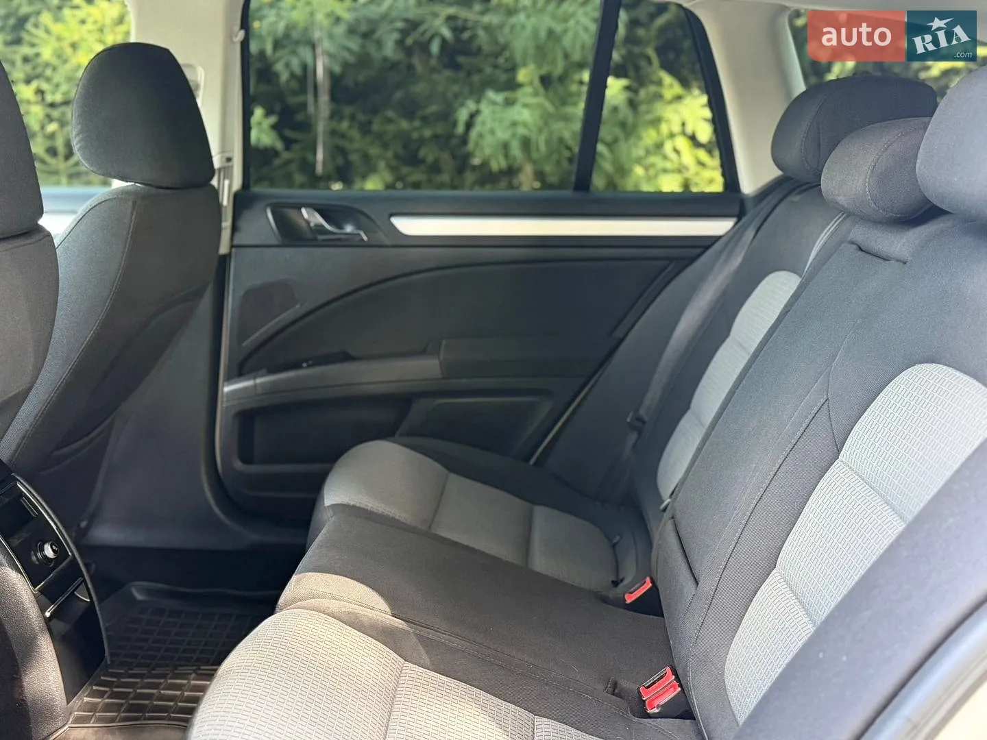 2011 Skoda Superb - мініатюра 16