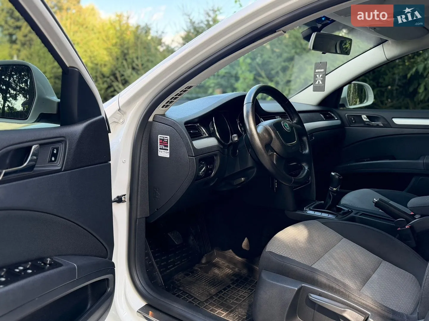 2011 Skoda Superb - мініатюра 23