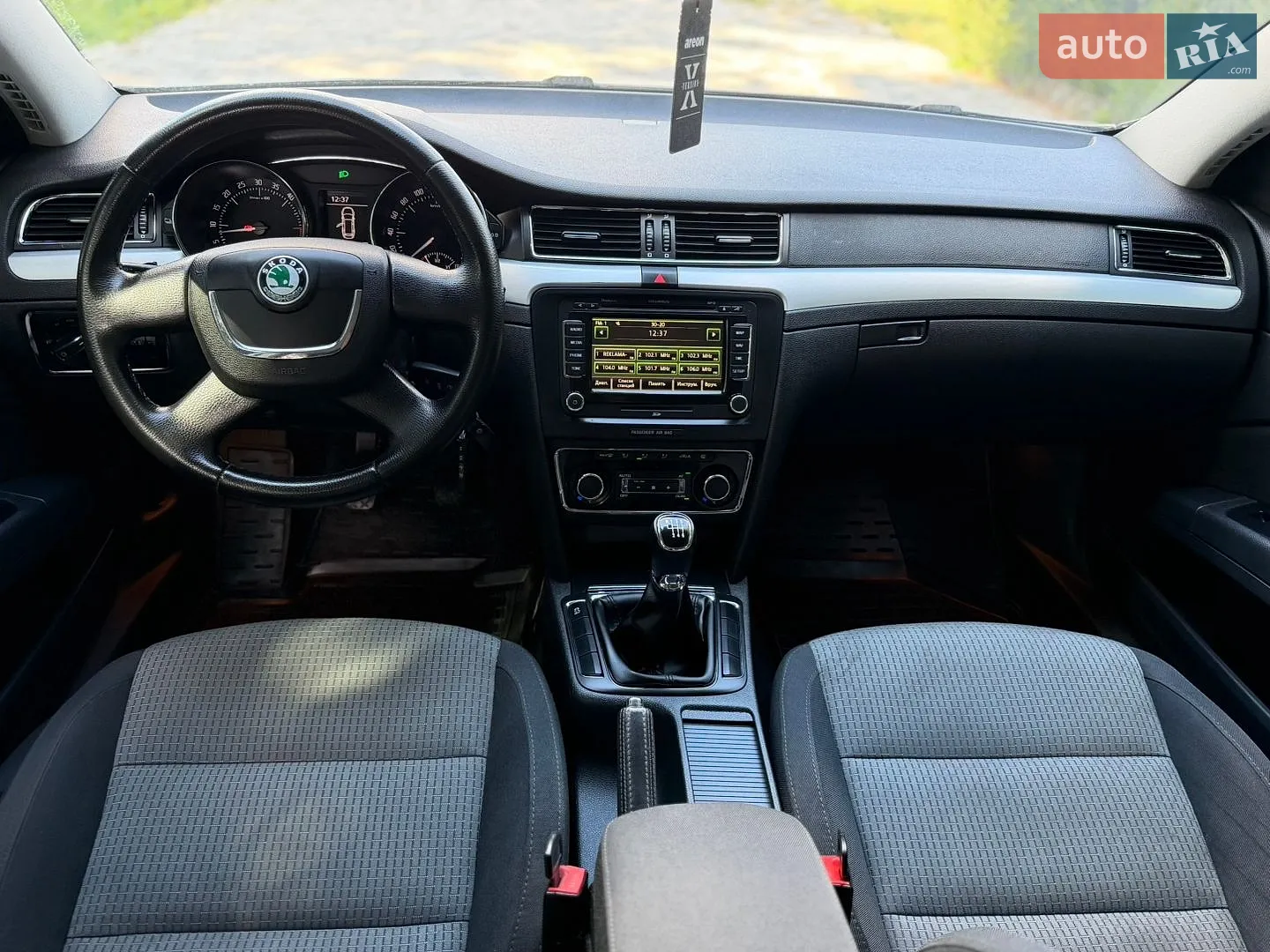 2011 Skoda Superb - мініатюра 26