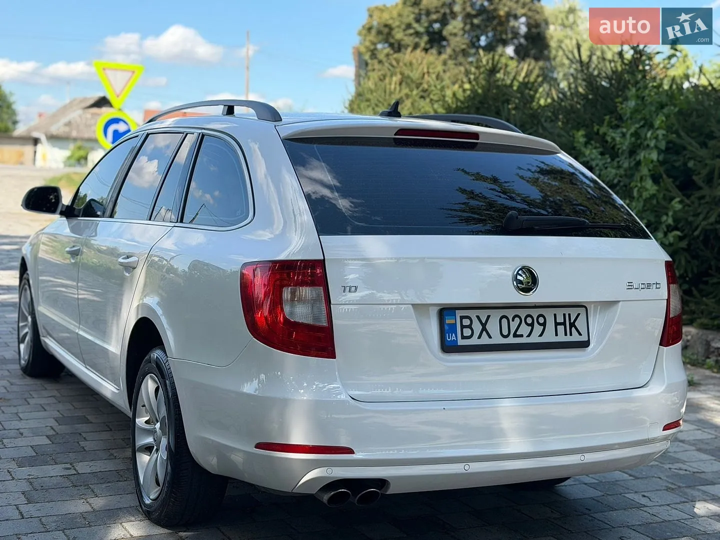 2011 Skoda Superb - мініатюра 9