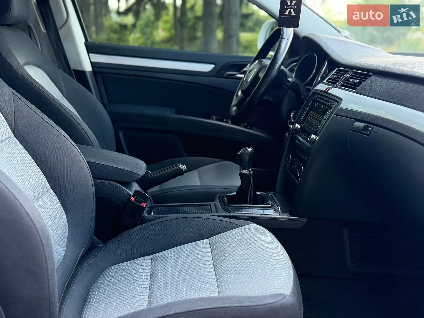 2011 Skoda Superb - мініатюра 19