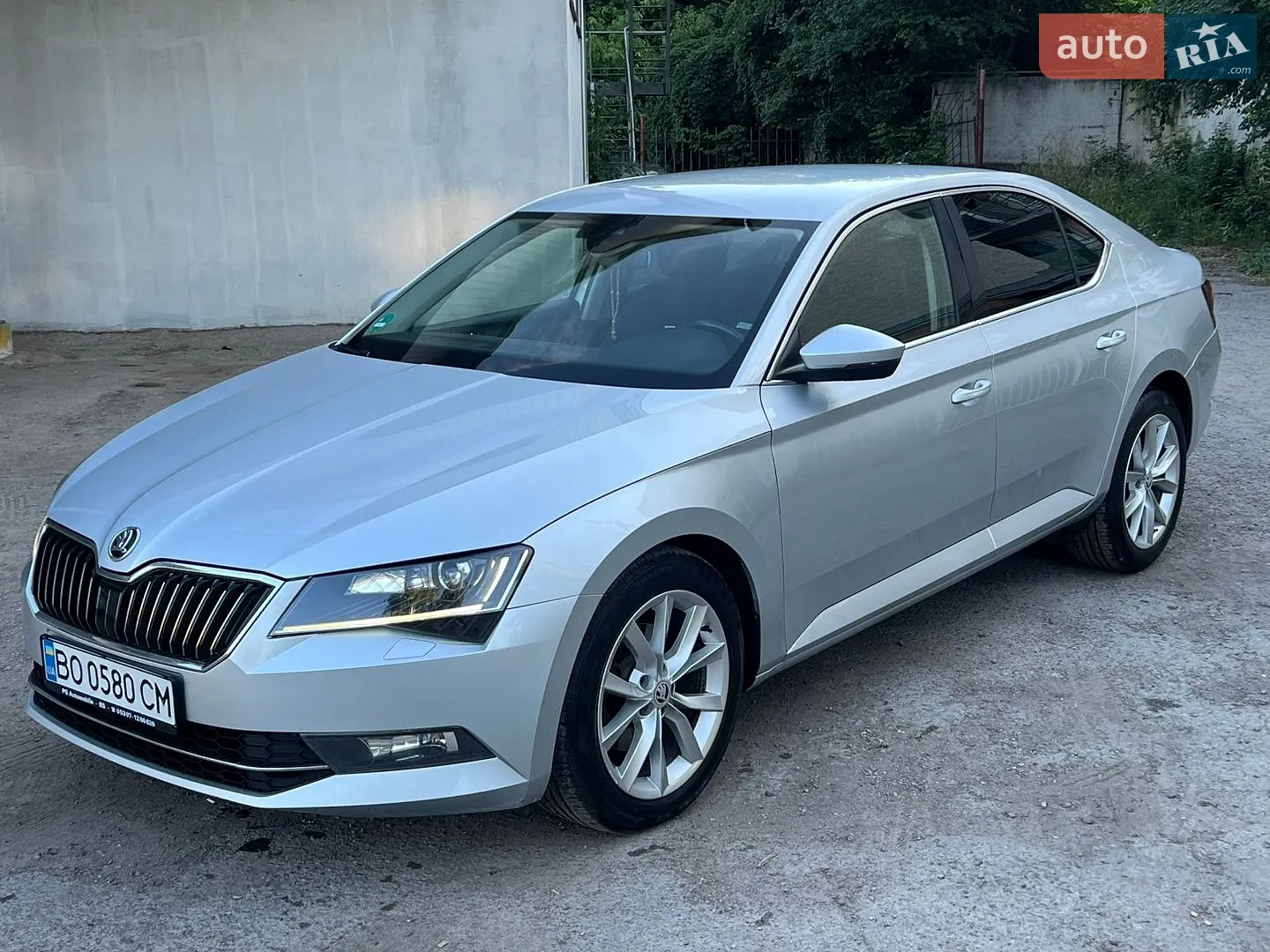 2015 Skoda Superb - мініатюра 2