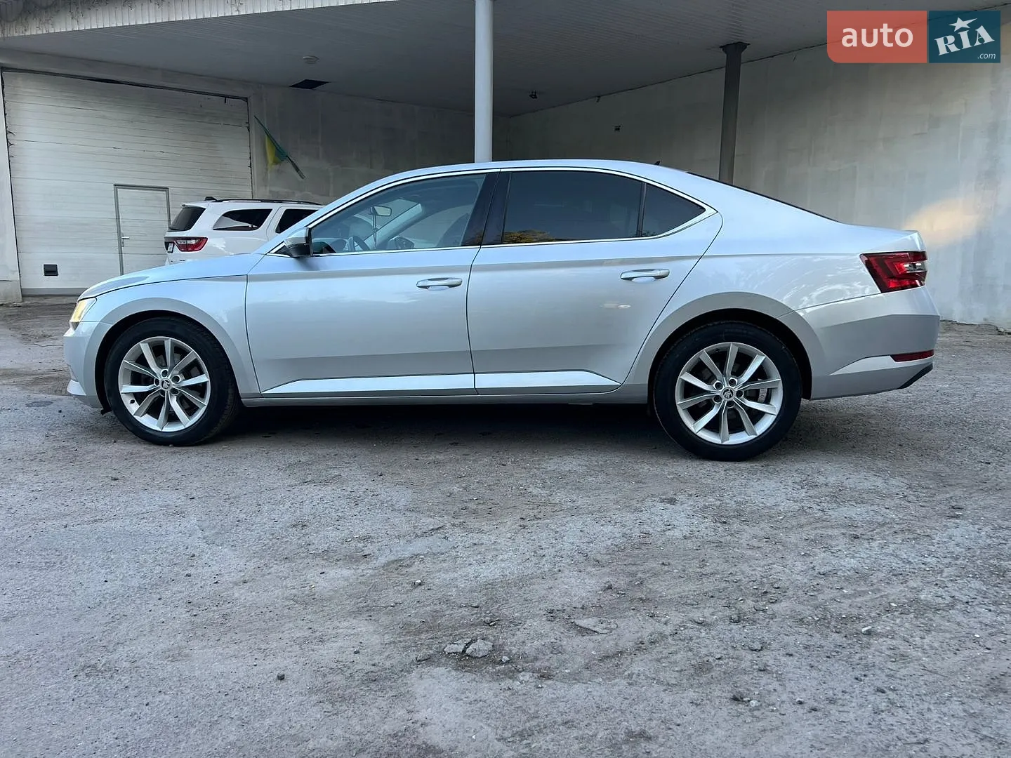 2015 Skoda Superb - мініатюра 17
