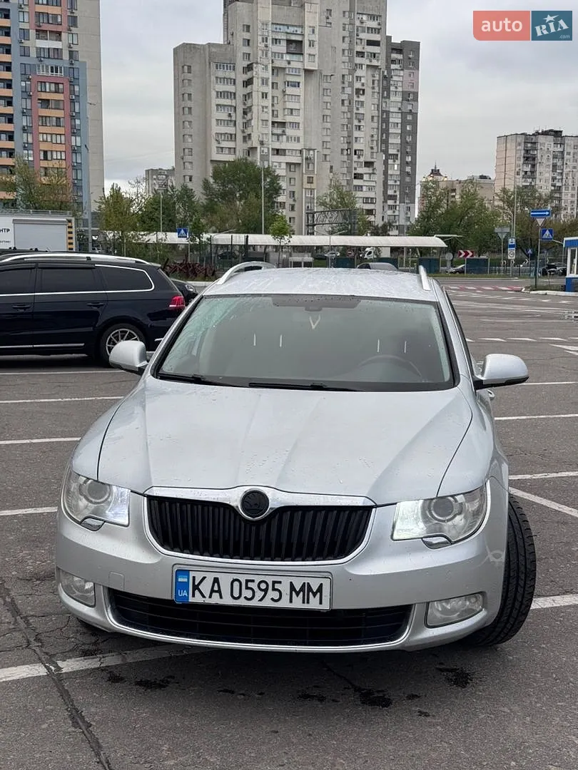 2010 Skoda Superb - фото 1
