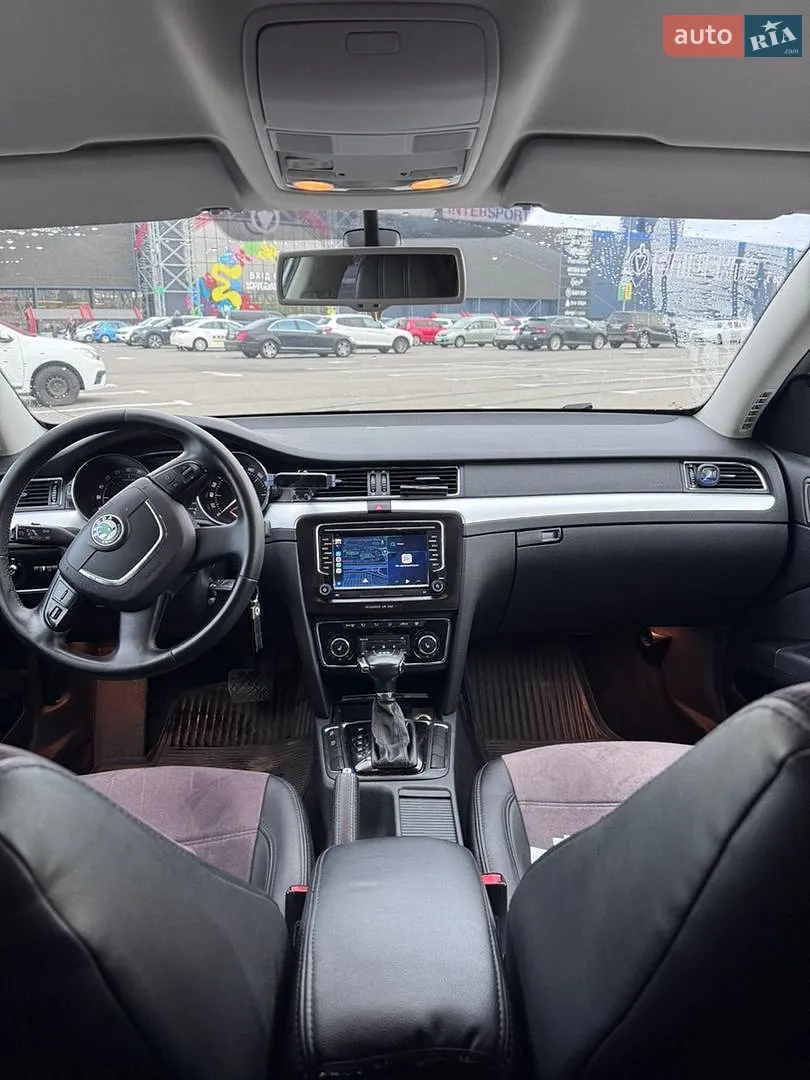 2010 Skoda Superb - мініатюра 9