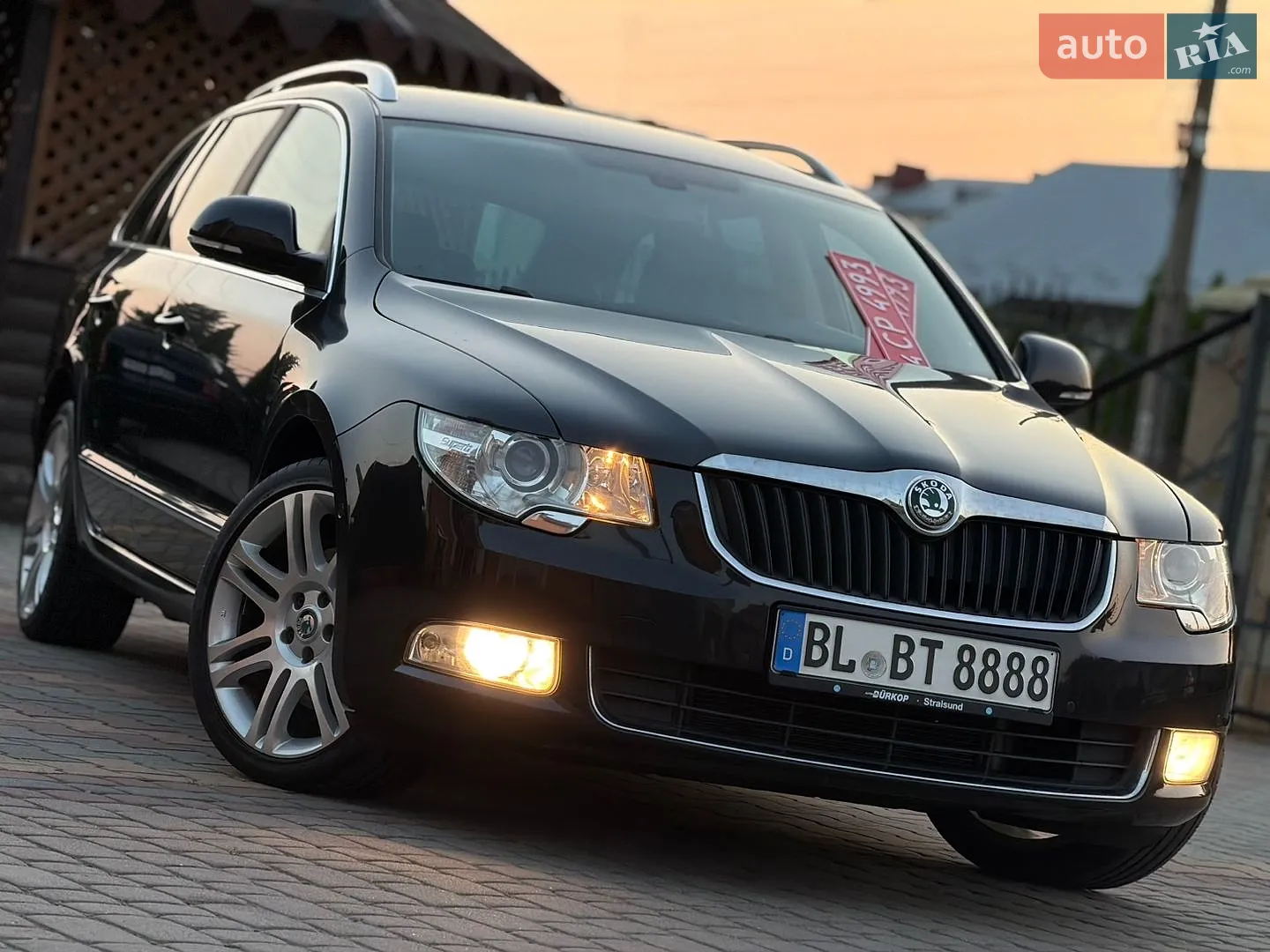 2011 Skoda Superb - мініатюра 4