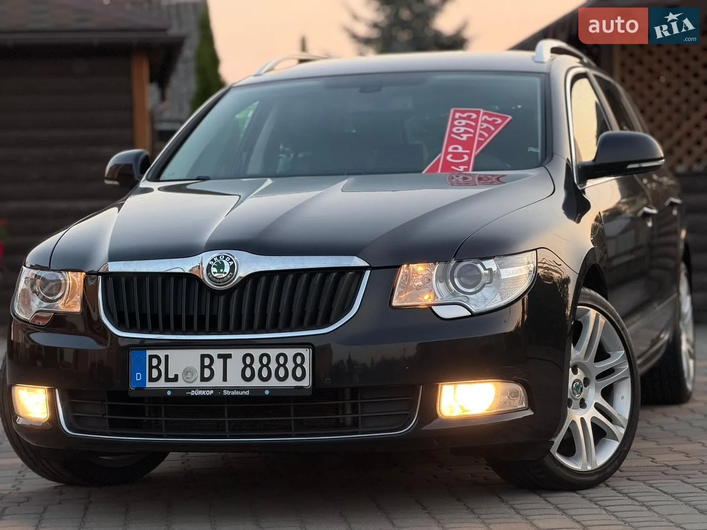 2011 Skoda Superb - мініатюра 8
