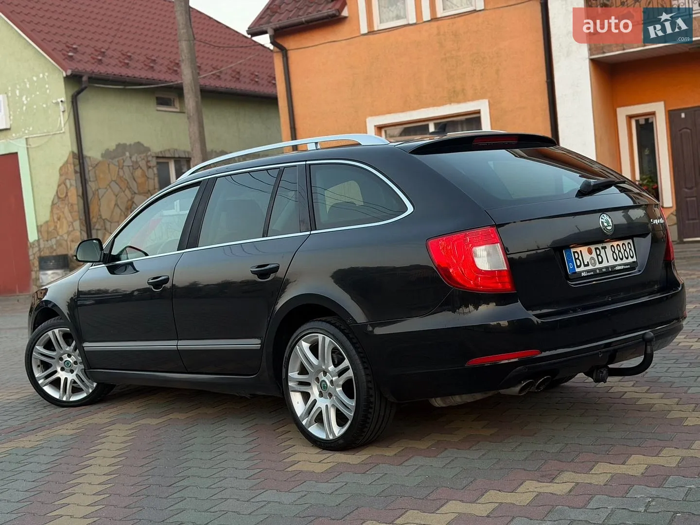 2011 Skoda Superb - мініатюра 12