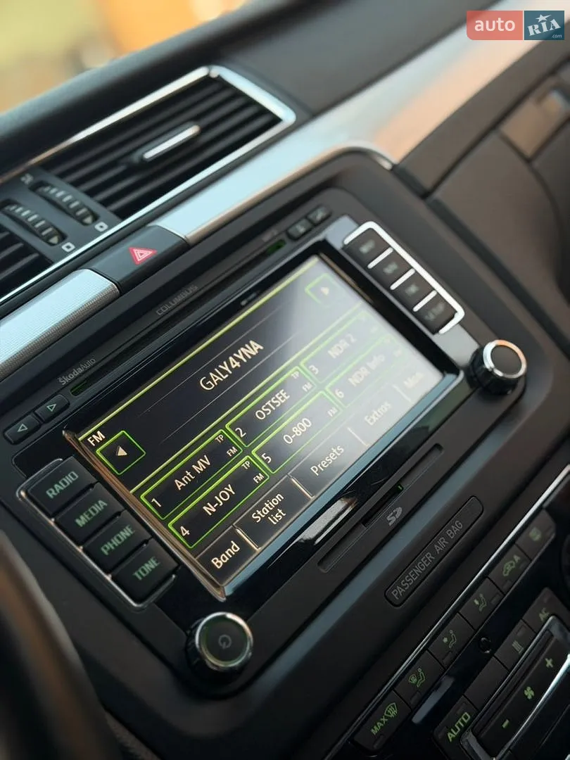 2011 Skoda Superb - мініатюра 40