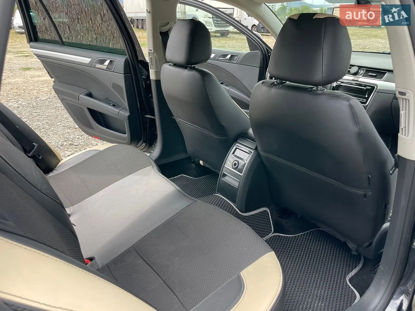 2013 Skoda Superb - мініатюра 13