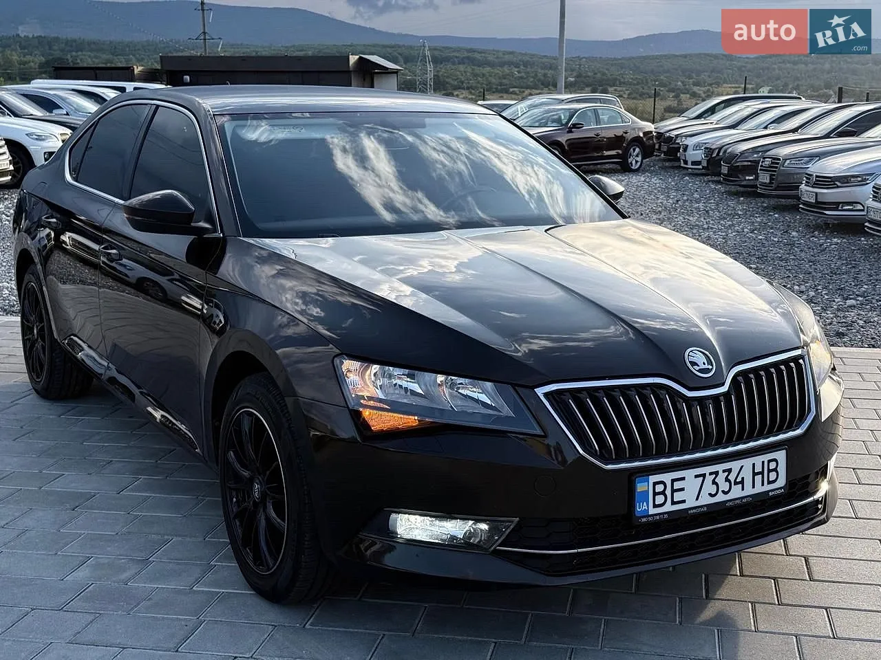 2019 Skoda Superb - мініатюра 2