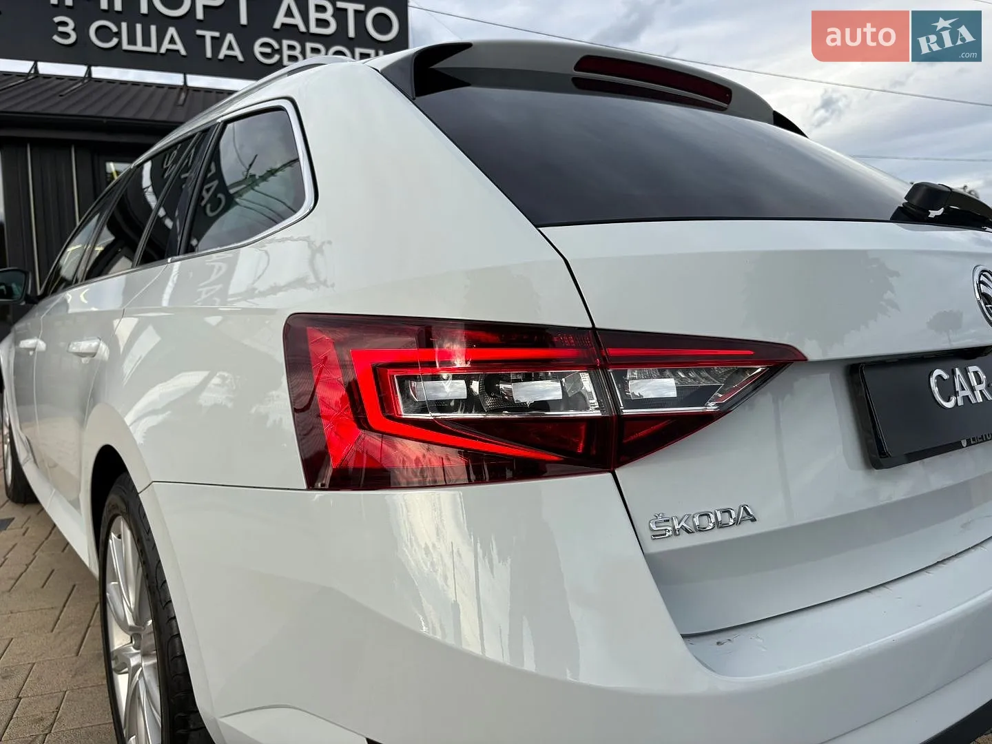 2015 Skoda Superb - мініатюра 17
