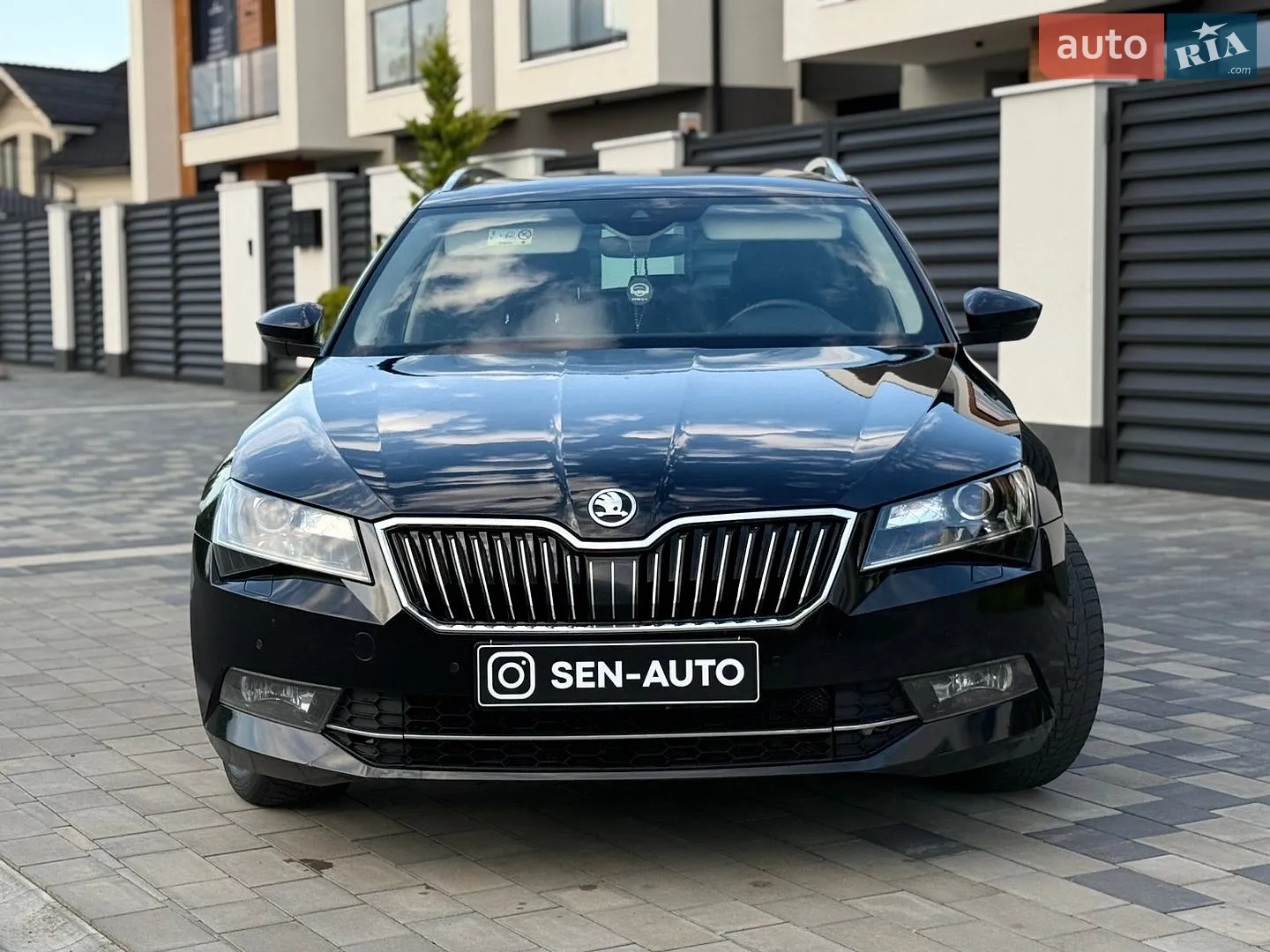 2017 Skoda Superb - мініатюра 4