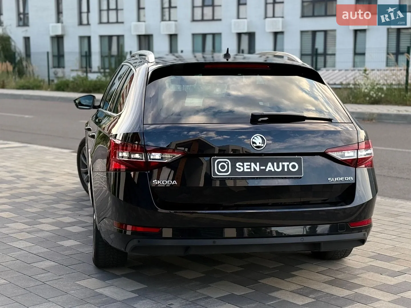 2017 Skoda Superb - мініатюра 7