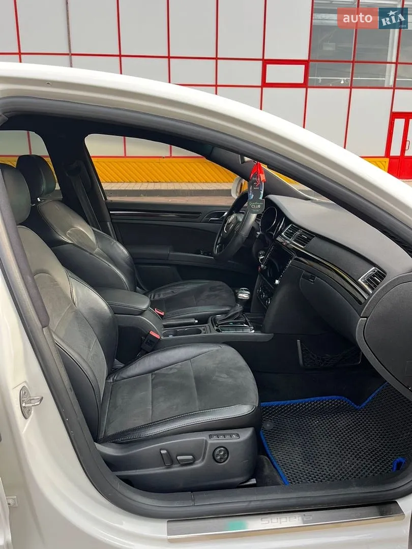2010 Skoda Superb - мініатюра 17