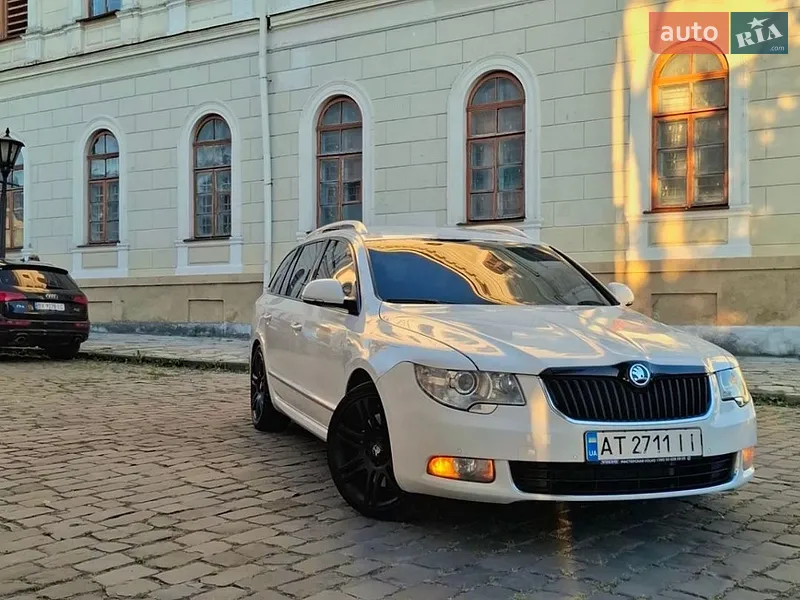 Skoda Superb 2011