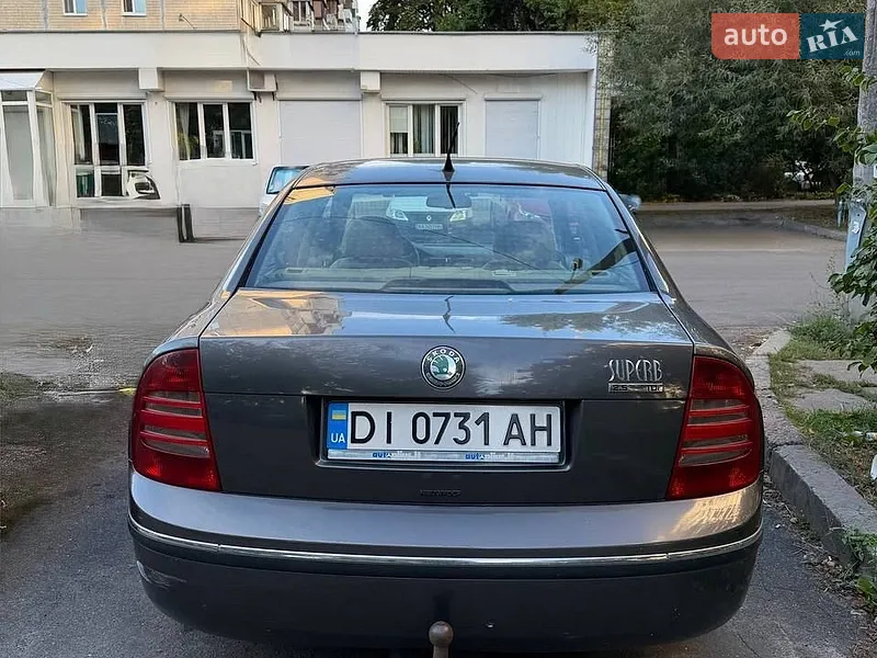 Skoda Superb 2005