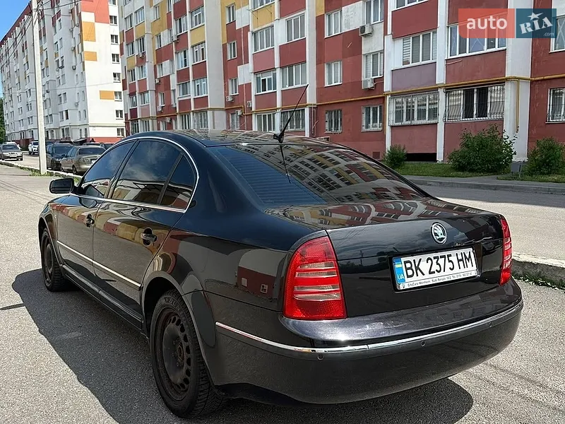 Skoda Superb 2005