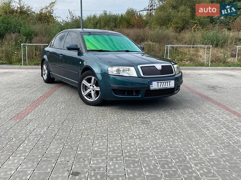 Skoda Superb 2002