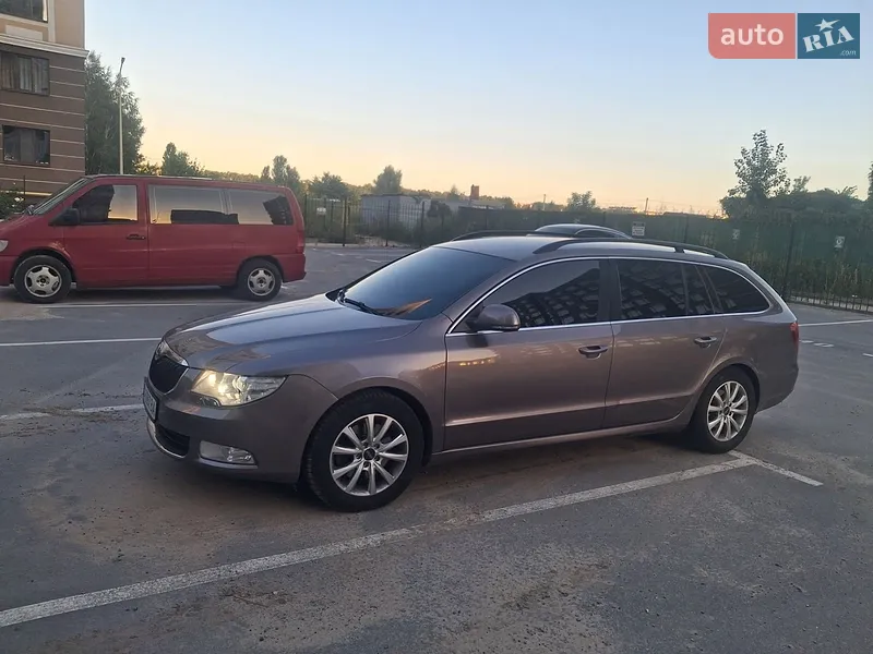 Skoda Superb 2011