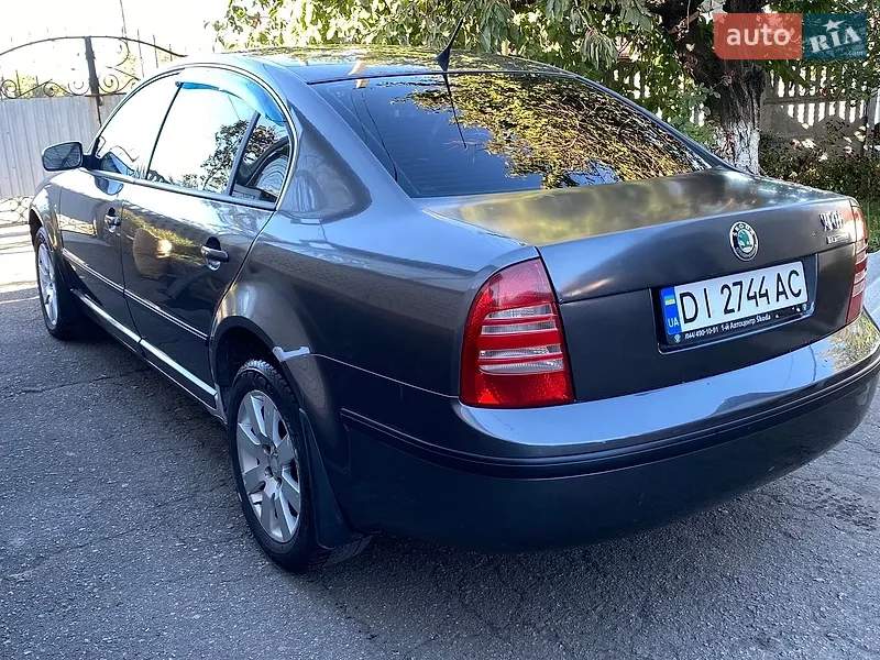 Skoda Superb 2005