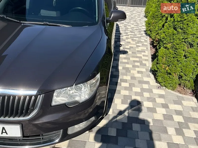 Skoda Superb 2011