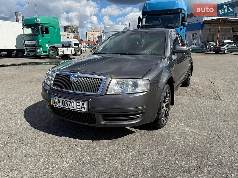 Skoda Superb 2004