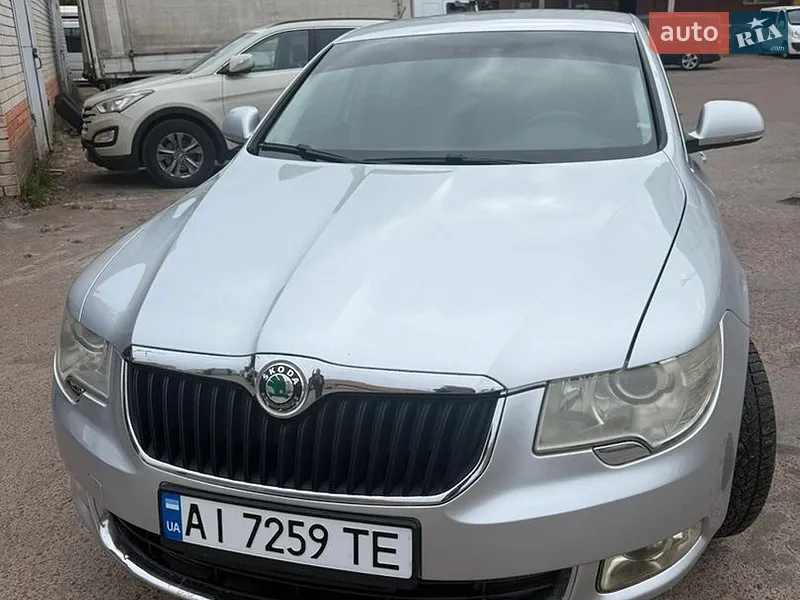 Skoda Superb 2011