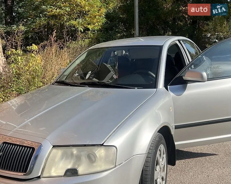 Skoda Superb 2005
