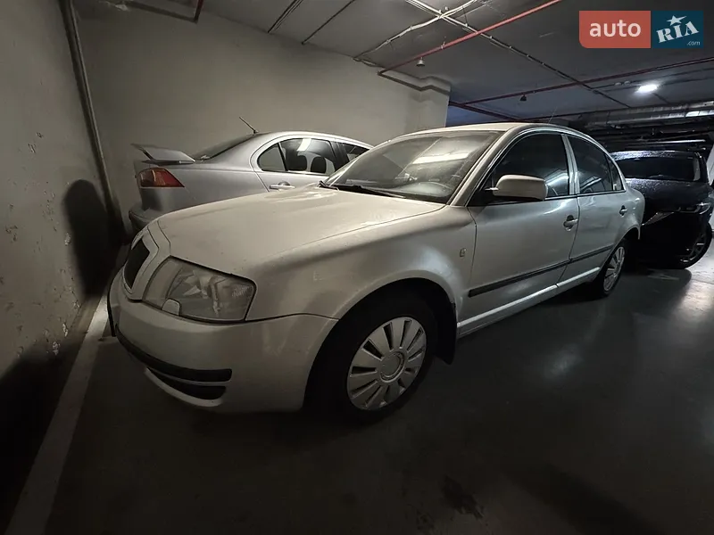 Skoda Superb 2006