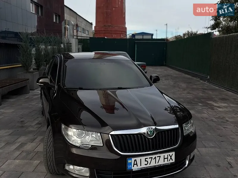 Skoda Superb 2012