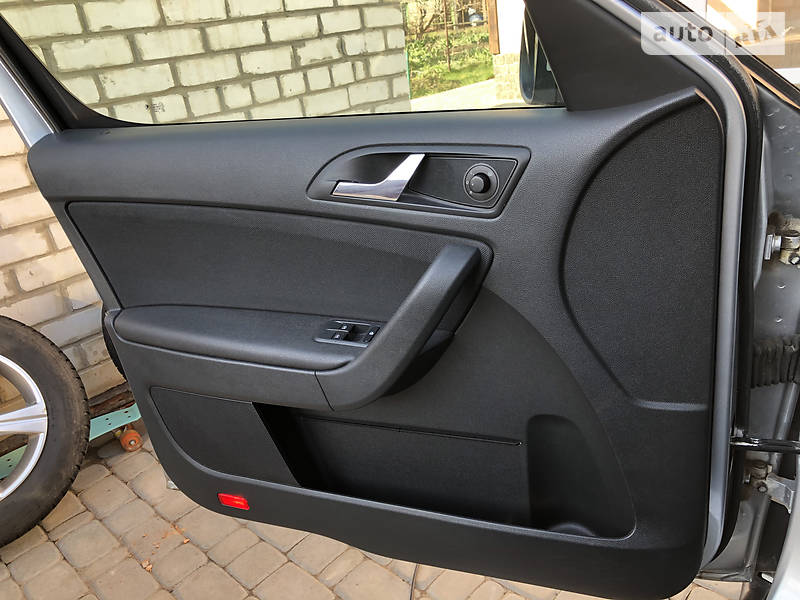 Позашляховик / Кросовер Skoda Yeti 2009 в Харкові