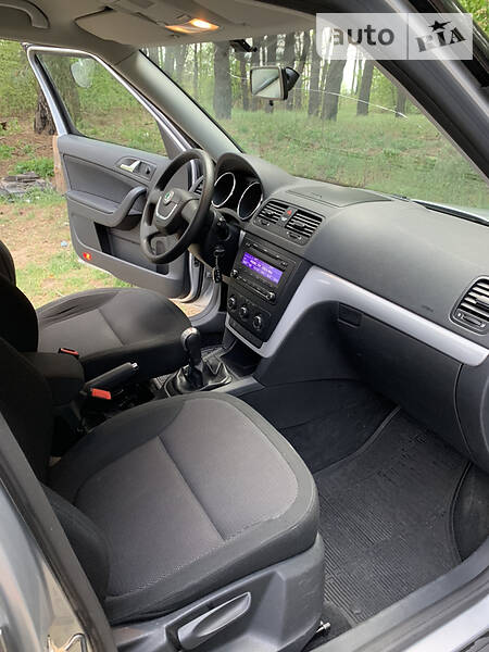Позашляховик / Кросовер Skoda Yeti 2010 в Обухові